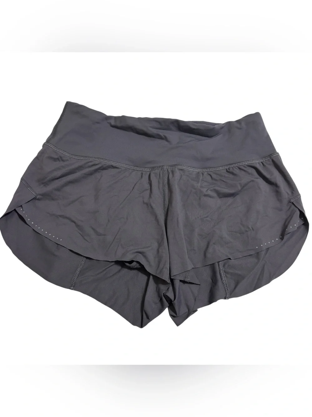 Lululemon Chase Me Running Shorts 2.5” size 2